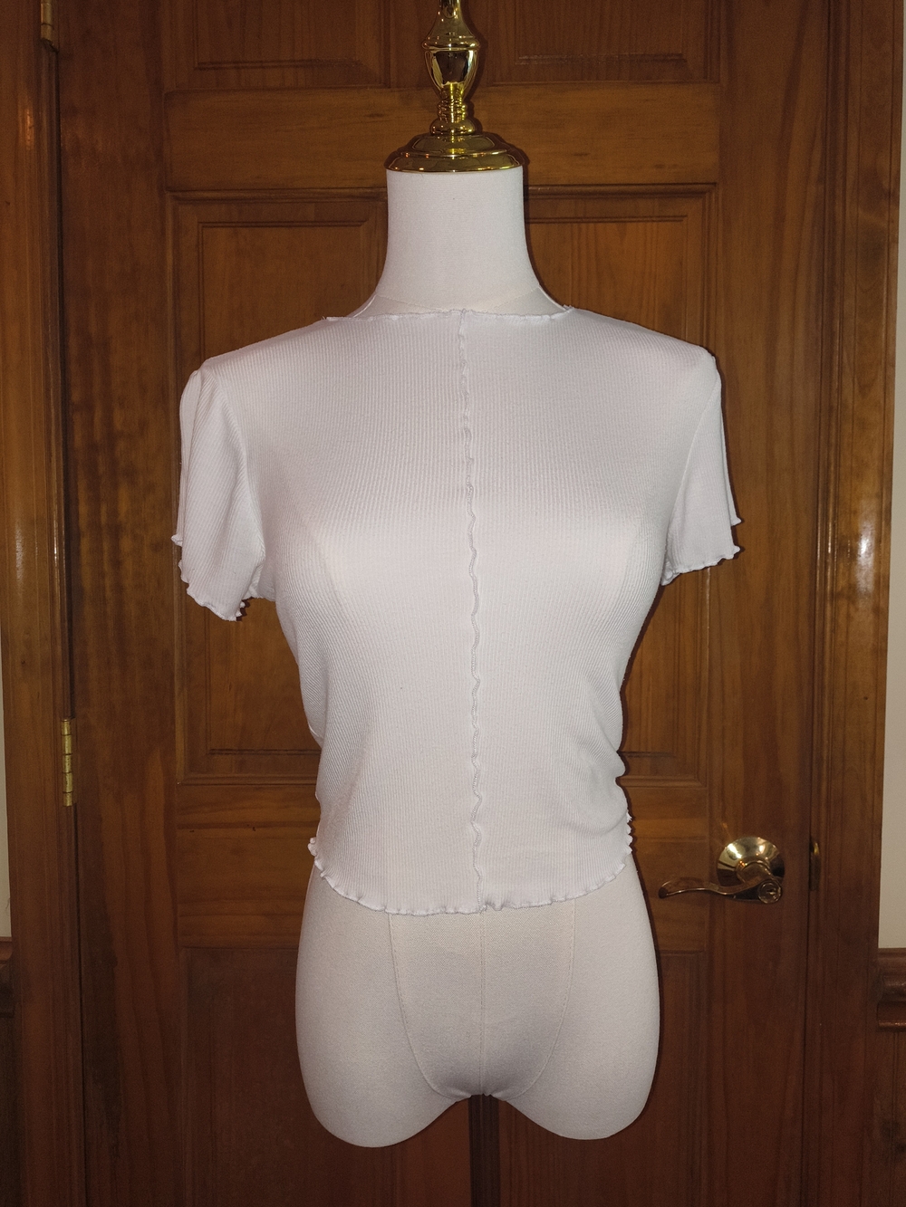Bozzolo White Ribbed Crop Tee with Lettuce Edging
